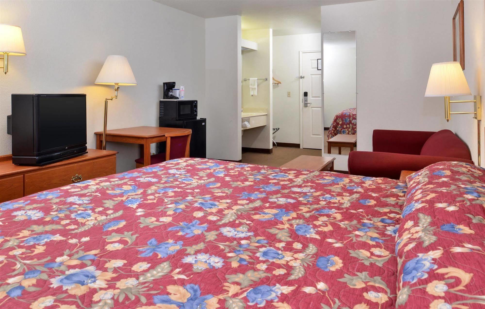 Americas Best Value Inn Smackover Exteriör bild